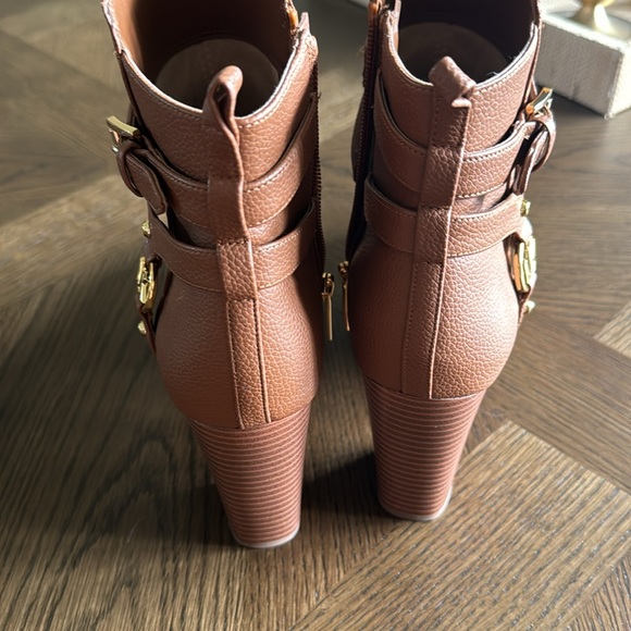Michael Kors Women Tally MK Logo Brown Faux Leather Dressy Office Boots size 9.5 - Picture 7 of 14